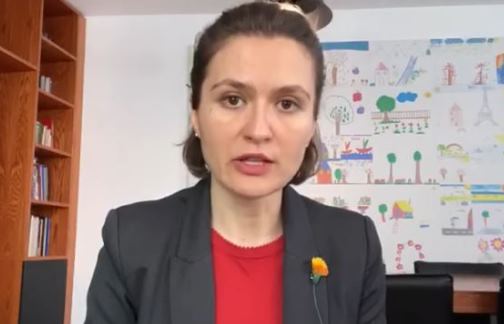 Te henen maturantet rikthehen ne shkolle: Ja rregullat e vendosura nga ministria